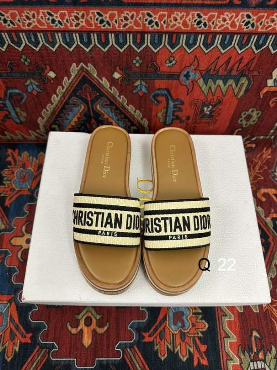 Picture of Dior Slippers _SKUDiorsz35-40SF09032953